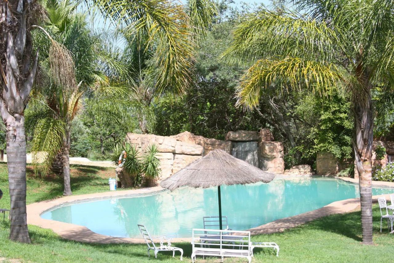 The Nutbush Boma Lodge Hekpoort Екстериор снимка