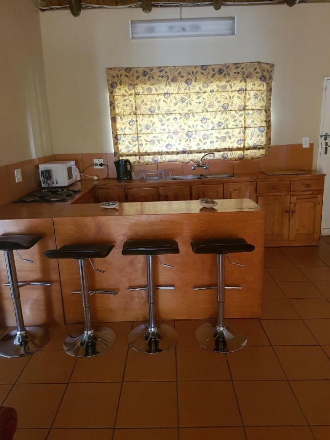 The Nutbush Boma Lodge Hekpoort Стая снимка